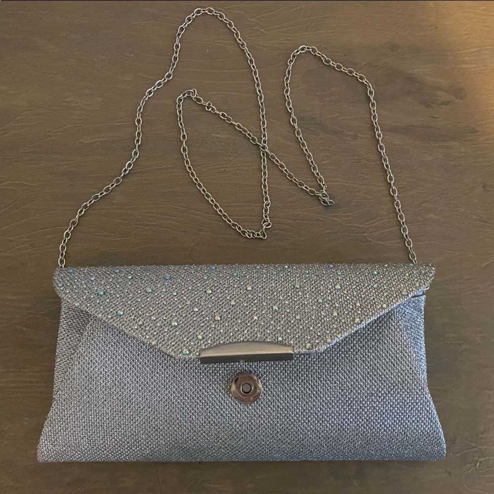cute sparkly rhinestoned handbag!